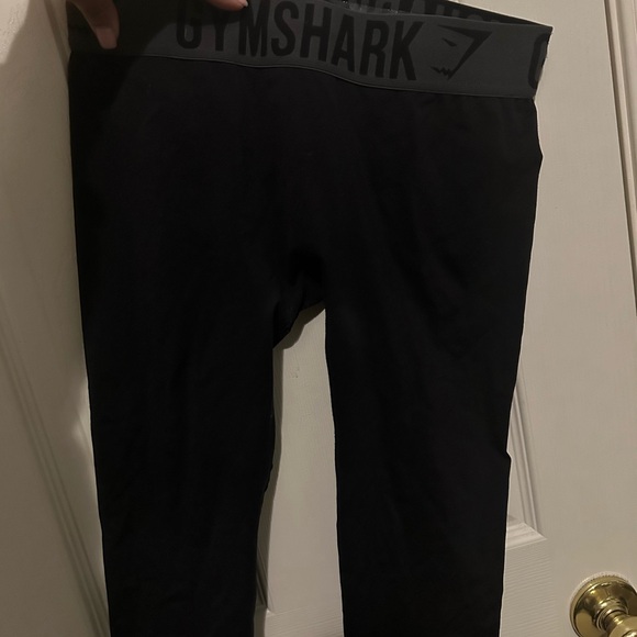 Gymshark bundle of 3 items, size small, 2 leggings and one sports bra - Picture 4 of 4